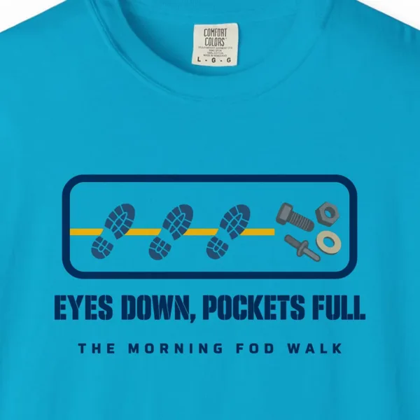 Eyes Down Pockets Full Tee in Sapphire, close-up