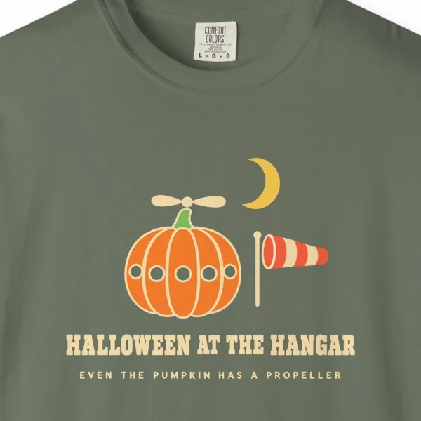 halloween-at-the-hangar-tee-moss-chest Halloween at the Hangar Tee in Moss, close-up