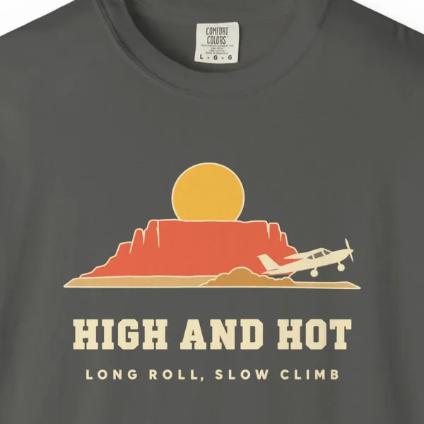 High and Hot Tee in Pepper, close-up