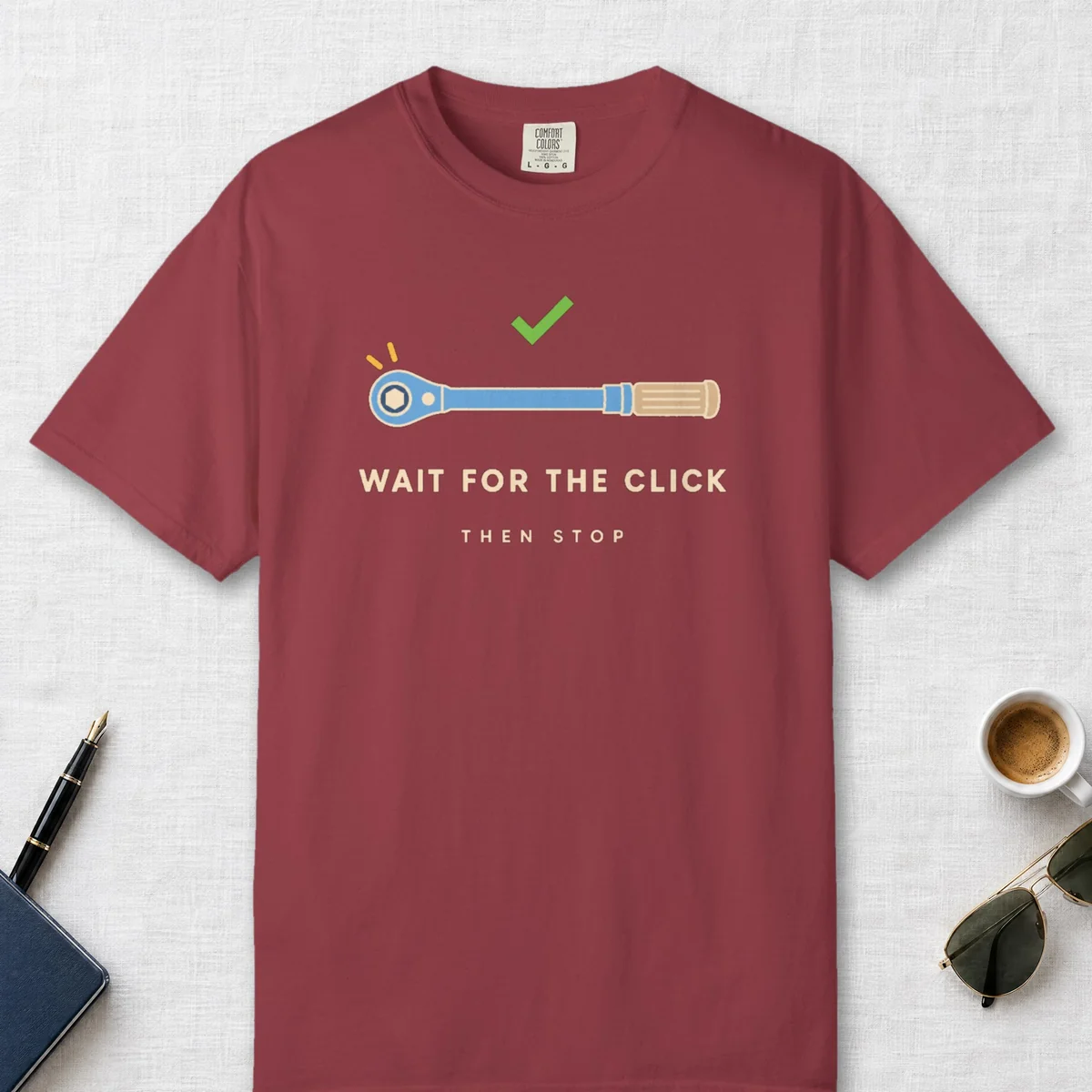 Wait for the Click Tee in Chili, front view